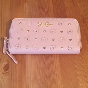 Jessica Simpson wallet